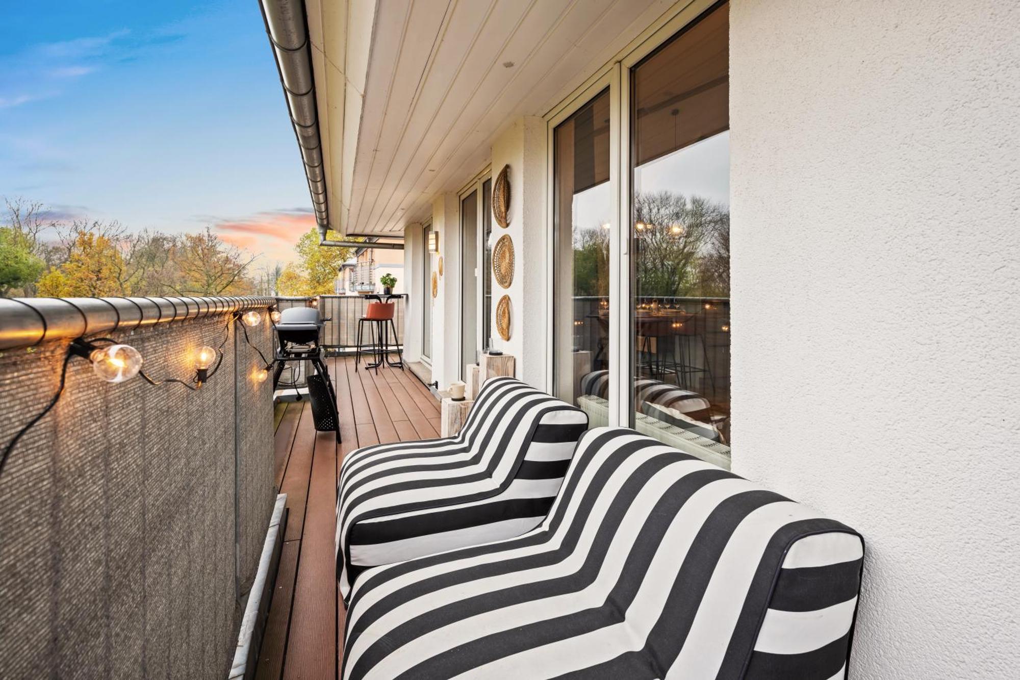 Edler Wohnraum Schwanenteich-Penthouse Mit Garage, Grill, Kaffeevollautomat, Klima, Lift & Terrasse Apartment Цвикау Екстериор снимка
